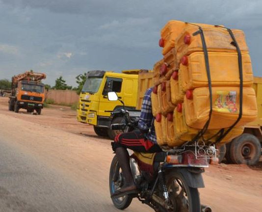 Niger : le marché noir menacé par la fin des subventions au Nigeria