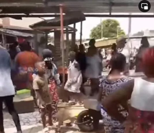 YOPOUGON BEAGO: Victime de moquerie, un élève de la 3eme décide de se venger de ses camarades.