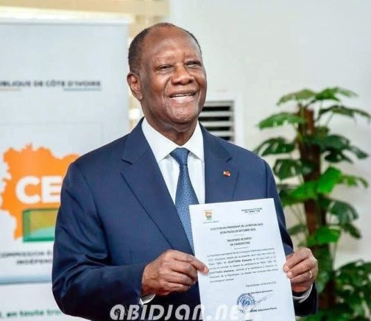 Présidentielle 2025 : Alassane Ouattara Confirme sa Candidature, Invoquant « La Paix et le Développement »